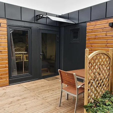 Lane Tiny Homes, Nahe Hannover Messe Room photo