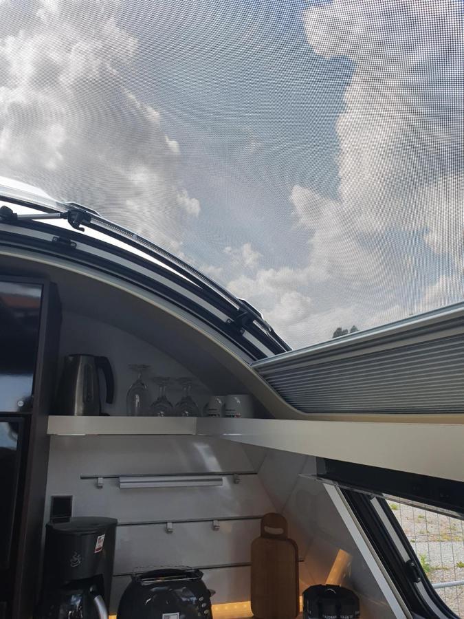 Lane Tiny Homes, Nahe Messe