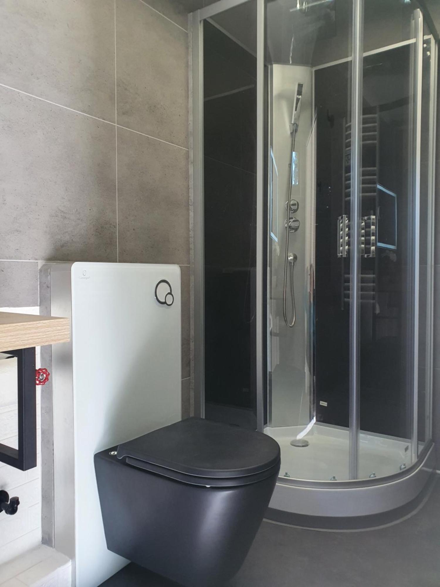 Lane Tiny Homes, Nahe Messe Apartment